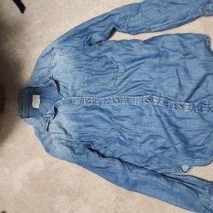 American Eagle Chambray Button Up